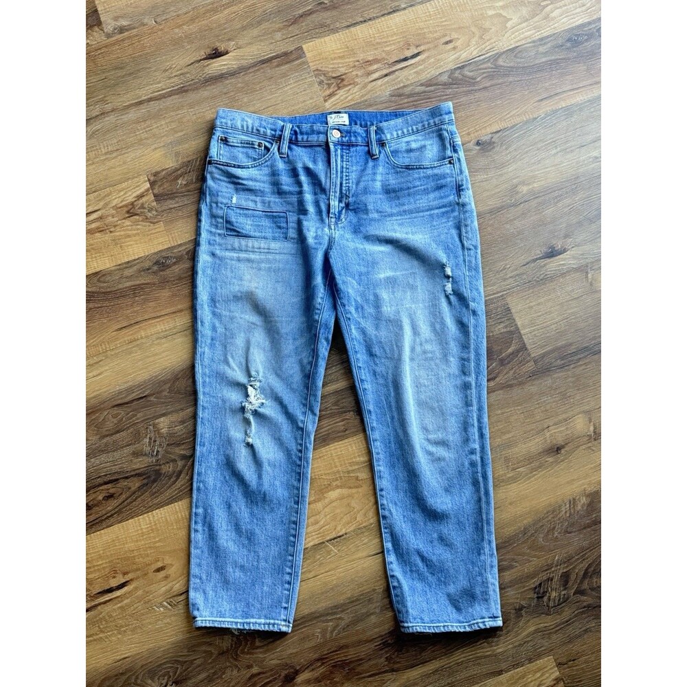 J. Crew Women’s Vintage Cropped Blue Jeans Size 32‎ Distressed Denim